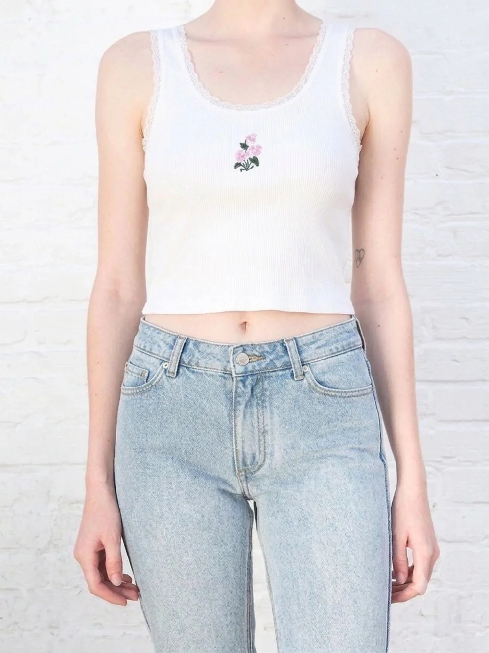 RARE Brandy Melville J. Galt Ronnie Lace floral Embroidered CropTank Top White